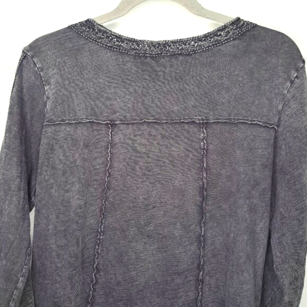 Soft Surroundings Gray Black Embroidered 3/4 Sleeve Tee Size Medium - Picture 5 of 8